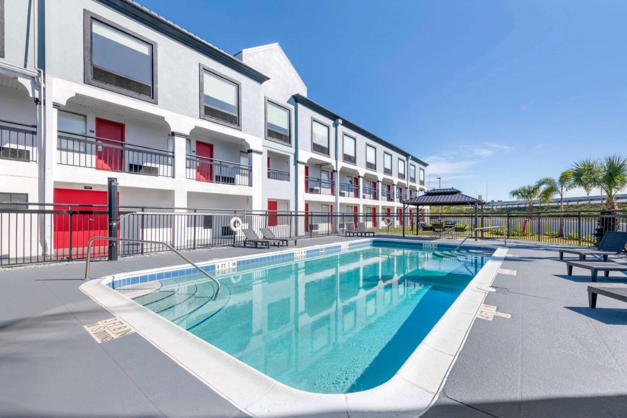 Super 8 By Wyndham Orlando Near Florida Mall Williamsburg Zewnętrze zdjęcie