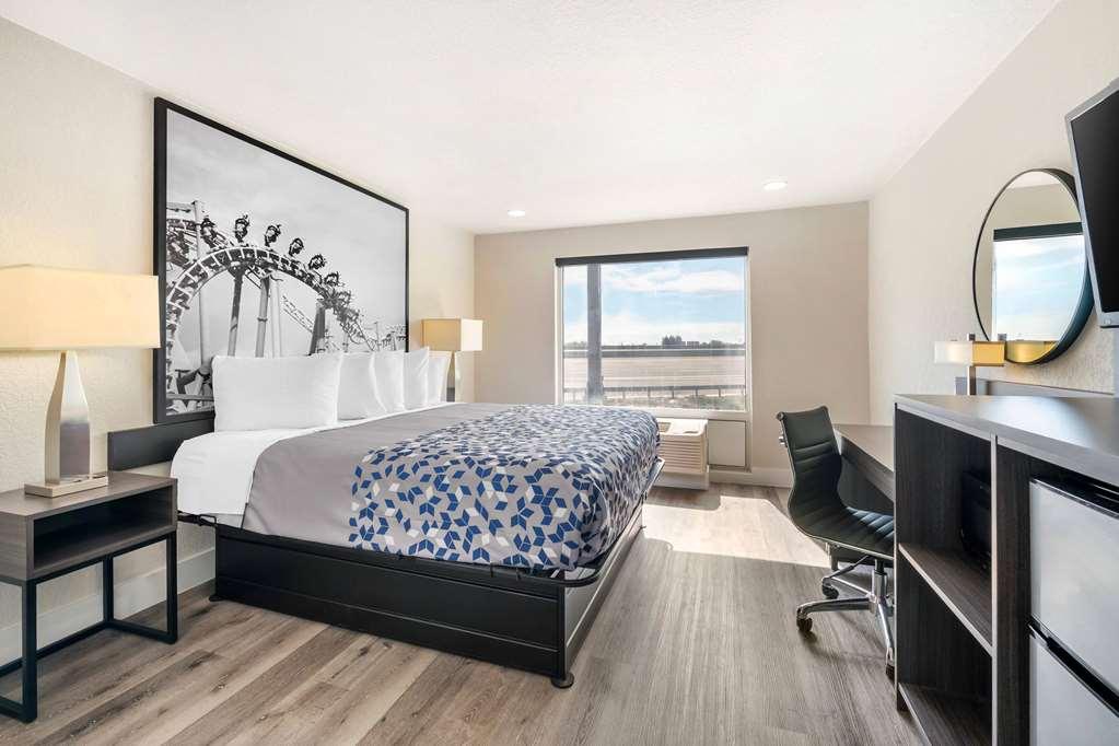 Super 8 By Wyndham Orlando Near Florida Mall Williamsburg Pokój zdjęcie